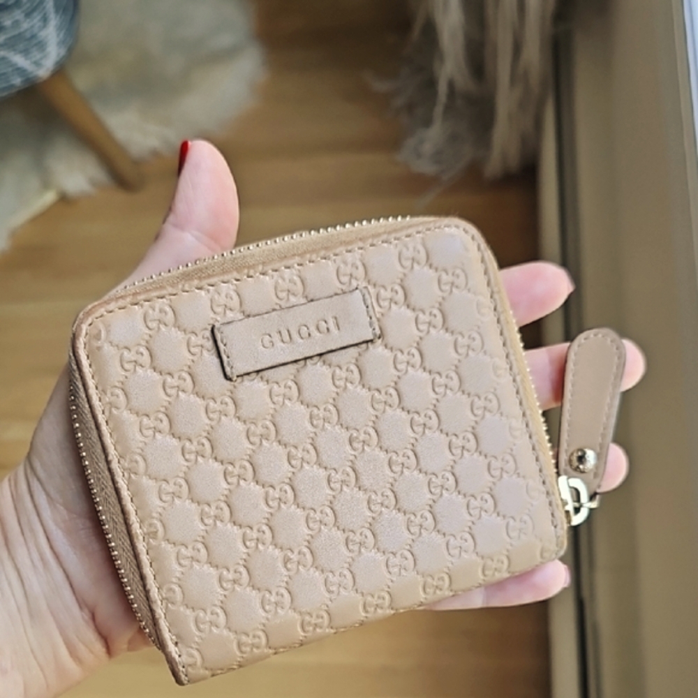 GUCCI GG Micro Guccissima Leather Compact Zip Around Wallet Nude Color - Picture 3 of 16